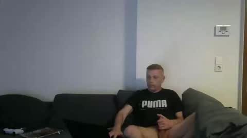 012germanboy online show from April 21, 12:03 am