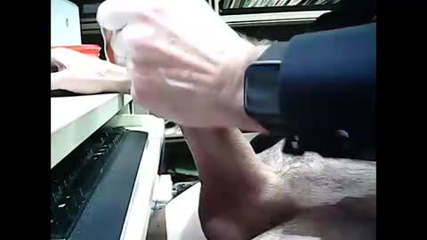 Snapshot of 01quebecboy69 chatting on December 4, 8:34 pm 01quebecboy69 online show from December 4, 8:34 pm