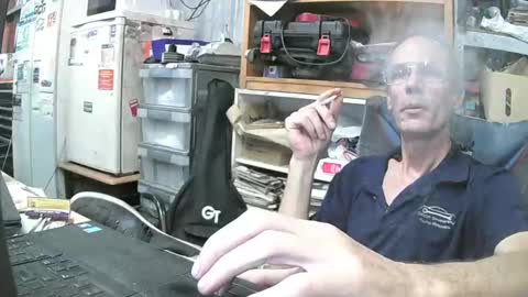 04oldskool online show from December 29, 10:47 pm