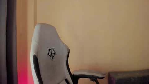 0wwlo0k online show from October 9, 3:45 am