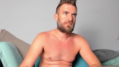 10in_deluxe online show from May 8, 8:53 am