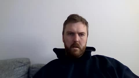 123holt123 online show from April 14, 7:06 pm