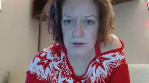 12ennie online show from December 16, 7:48 am