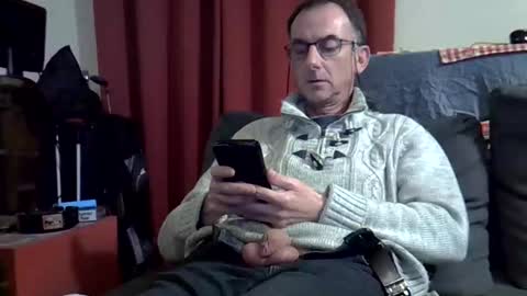 18remy45 online show from April 13, 4:44 pm