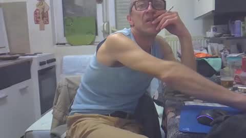 1973man online show from March 8, 8:02 pm