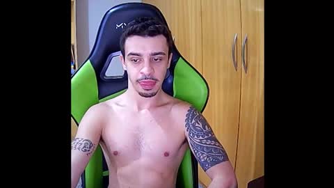 1good_vibes1 online show from December 5, 8:17 pm