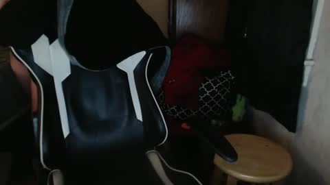 1hotcouple2c online show from January 1, 1:37 pm