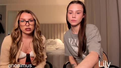 Lily 3 online show from March 15, 6:22 pm