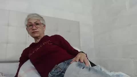 Miss Monserrate online show from February 25, 10:09 pm