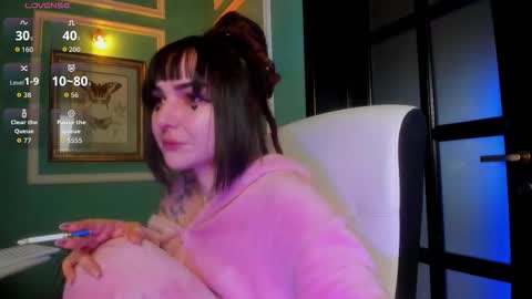 Moona  online show from December 1, 11:30 am