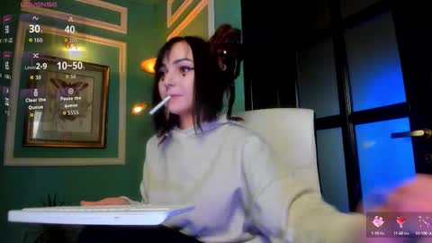 Moona  online show from October 9, 12:10 pm