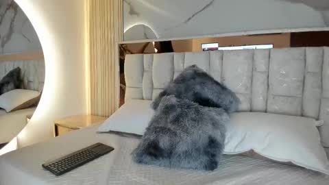 Luisa online show from March 25, 12:23 pm