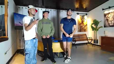 pushman online show from April 15, 11:46 am