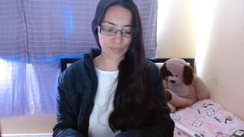 paola online show from October 8, 7:20 pm