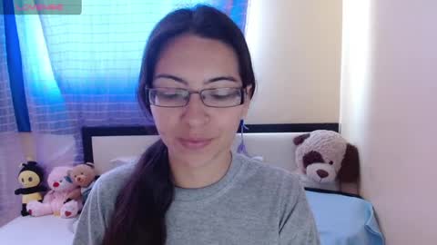 paola online show from February 12, 3:49 pm