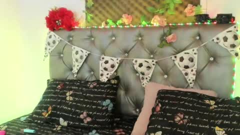 1sweetvaleria1 online show from July 7, 1:18 am