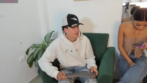 1Threestar online show from November 4, 12:28 pm