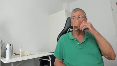 Henk online show from June 3, 12:30 pm