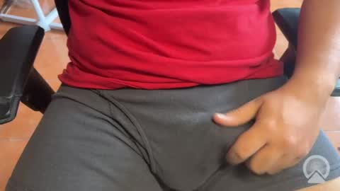 25chubbyboy25 online show from April 16, 7:25 pm