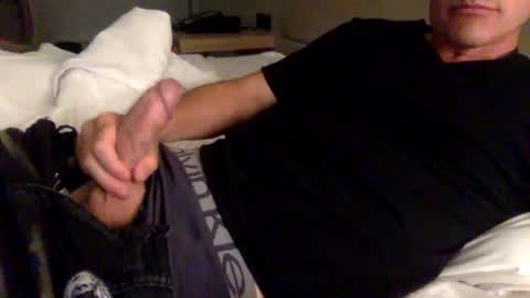 Snapshot of 33upandabout33 chatting on January 16, 6:14 am 33upandabout33 online show from January 16, 6:14 am