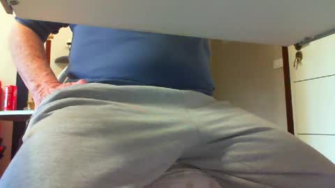 3funlover online show from March 8, 4:50 pm