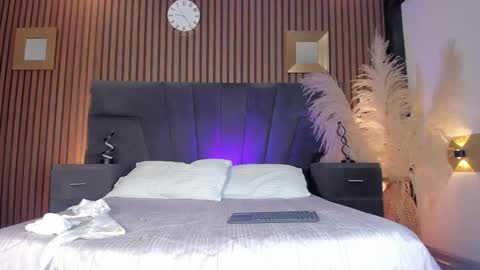 3X NAXAA online show from January 9, 2:22 pm