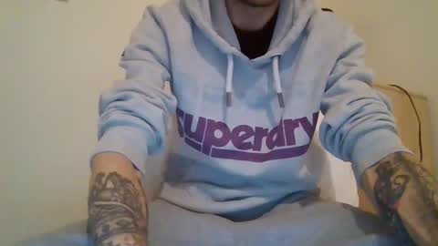 420feetloverr420 online show from September 24, 11:00 pm