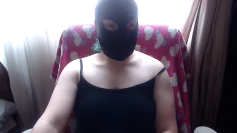 SHANNON online show from April 4, 4:58 pm