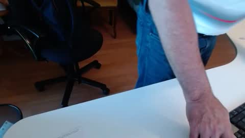 Snapshot of 69pifpaf chatting on September 17, 12:19 pm 69pifpaf online show from September 17, 12:19 pm