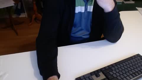 Snapshot of 69pifpaf chatting on February 24, 6:38 am 69pifpaf online show from February 24, 6:38 am