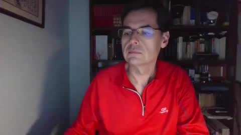 8age online show from December 1, 9:06 pm