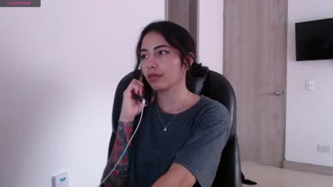 Addison  online show from December 24, 9:33 pm