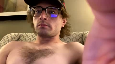 Snapshot of 94stoner chatting on September 20, 8:50 am Topher online show from September 20, 8:50 am