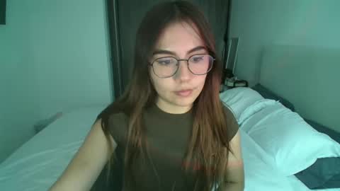 abby 3 online show from February 3, 9:07 pm