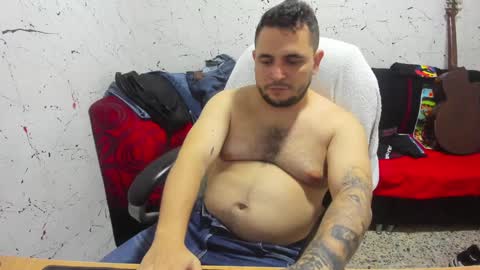Snapshot of _ace_ventura chatting on January 20, 4:32 am ---- online show from January 20, 4:32 am