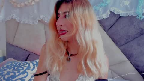 adhara online show from December 12, 3:05 pm