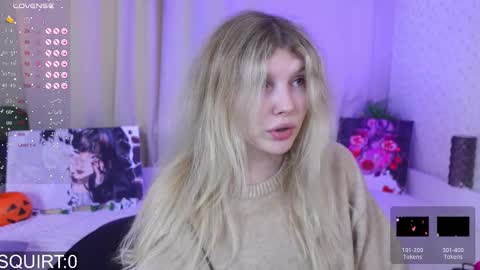 Snapshot of _aleksa chatting on September 30, 5:51 am Alexa online show from September 30, 5:51 am