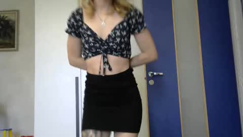 _alex1819 online show from October 10, 7:47 am