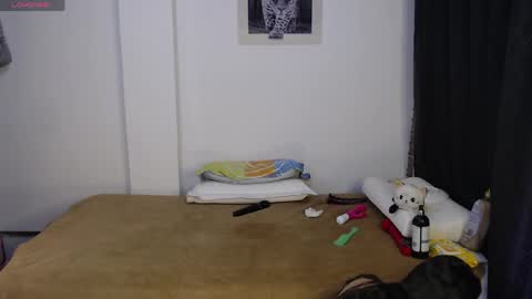 _alice_horny_ online show from April 17, 11:29 pm