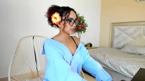 Snapshot of _amy_sweetheart chatting on October 18, 4:44 pm call me amy3 online show from October 18, 4:44 pm