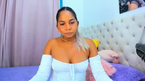 Analia online show from January 22, 1:31 am