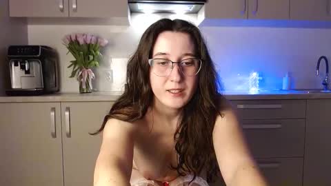 Anna online show from March 9, 6:32 pm