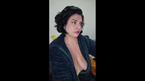 atenea online show from March 4, 1:45 am