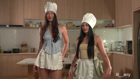 Arianna online show from March 22, 9:30 pm