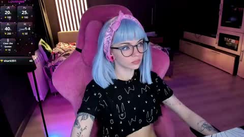 Olivia Subscribe to my Fansly -   online show from May 13, 12:20 am