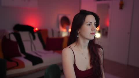 Lili online show from March 27, 10:05 am