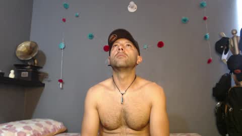 _bonnie__and_clyde online show from June 5, 8:14 pm