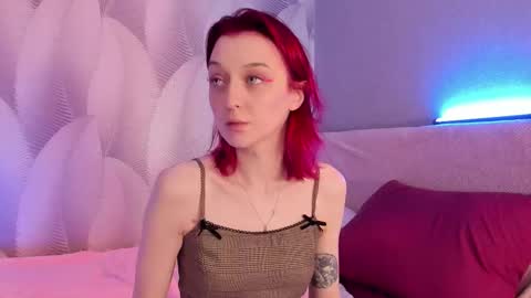 Snapshot of _ccrystaa_ chatting on March 7, 4:56 am Christina Chris online show from March 7, 4:56 am