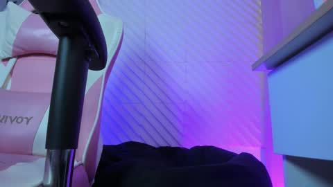 _celeste_xx online show from November 27, 9:11 pm