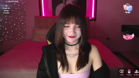 _charlotte_collins_ online show from November 16, 7:49 pm